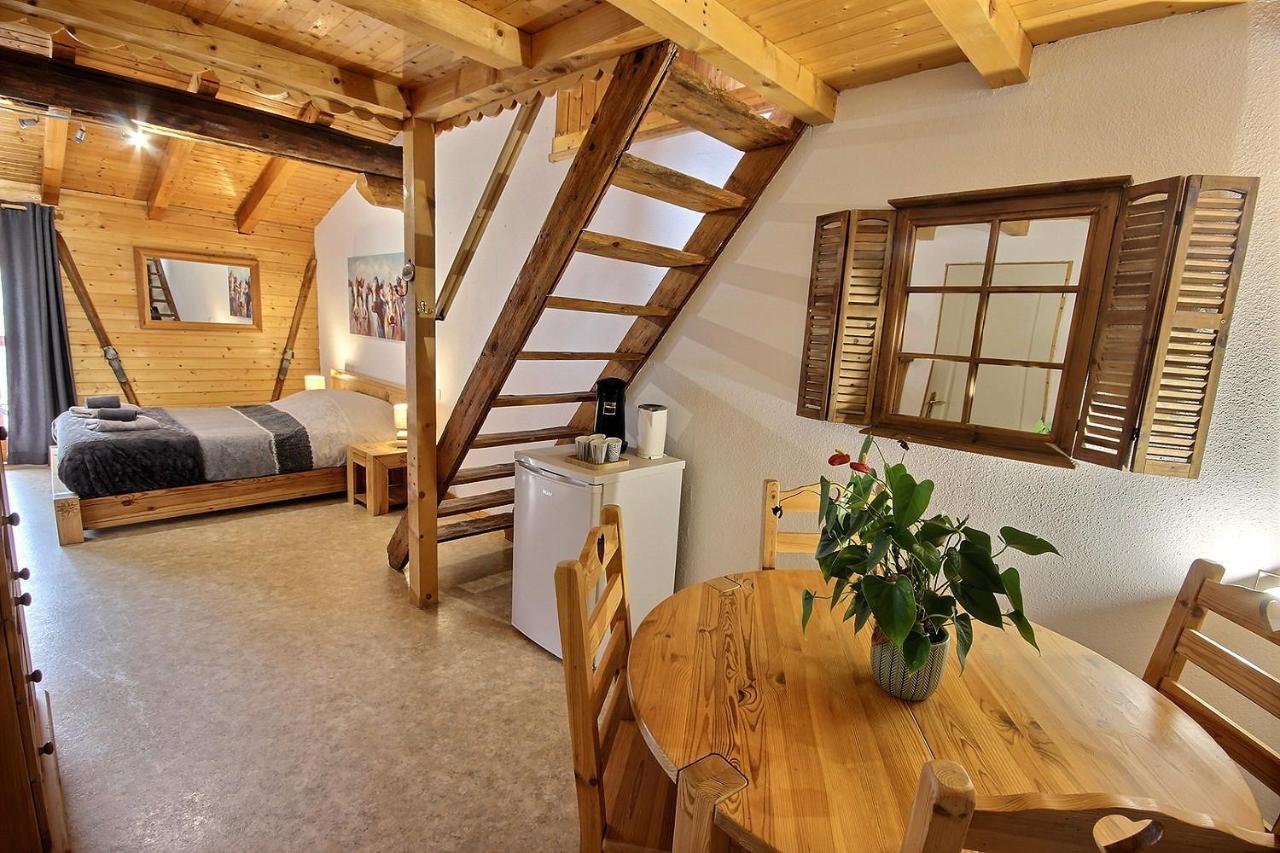 Apartament Les Balcons Du Molliebon Séez Zewnętrze zdjęcie